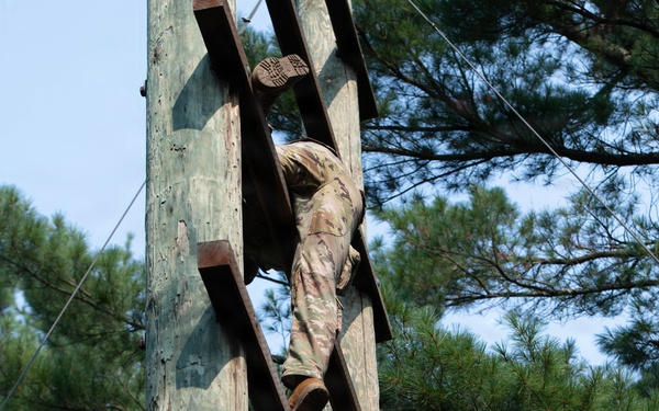 327th Military Police Battalion tackles Confidence Course at Fort McCoy