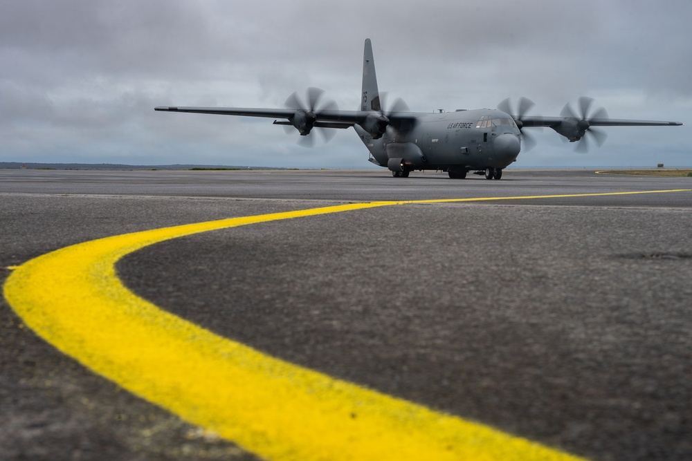 37th Airlift Squadron arrives in Iceland for Northern Viking 26