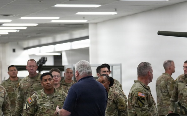 1st Armored Division senior leaders tour 1st Armored Division Museum