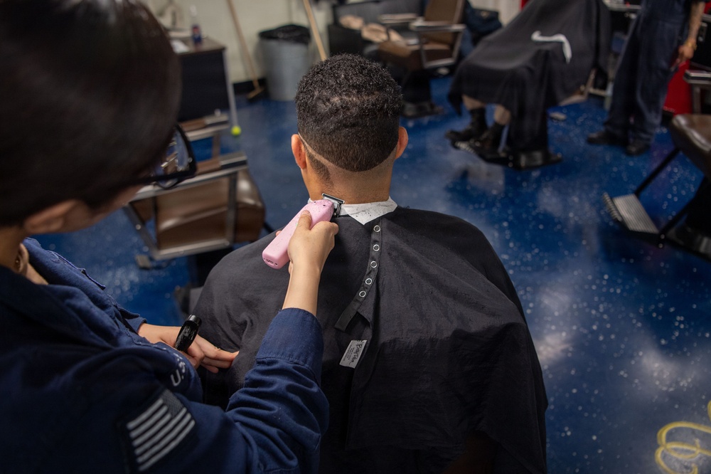 Ronald Reagan Sailors Visit the Barbershop