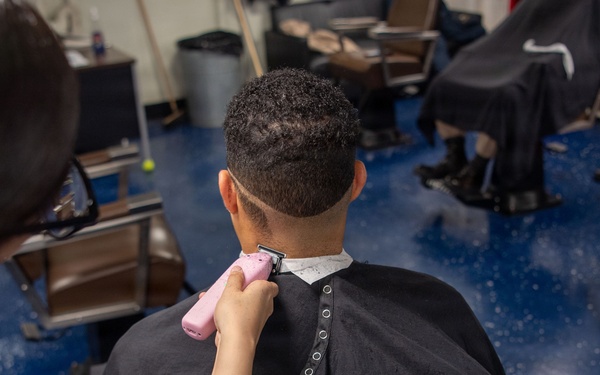 Ronald Reagan Sailors Visit the Barbershop