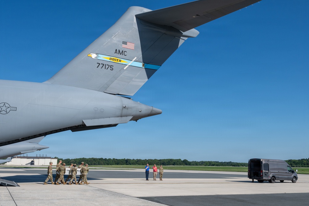 Air Force Leaders Receive AFMAO Orientation at Dover AFB