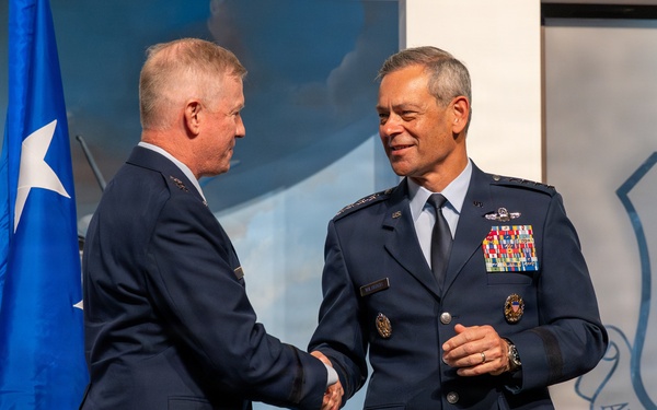 Air Force Reserve welcomes new commander