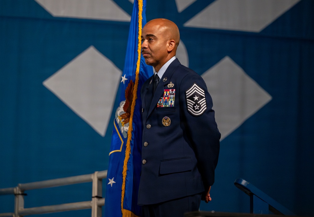 Air Force Reserve welcomes new commander