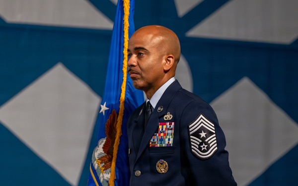 Air Force Reserve welcomes new commander