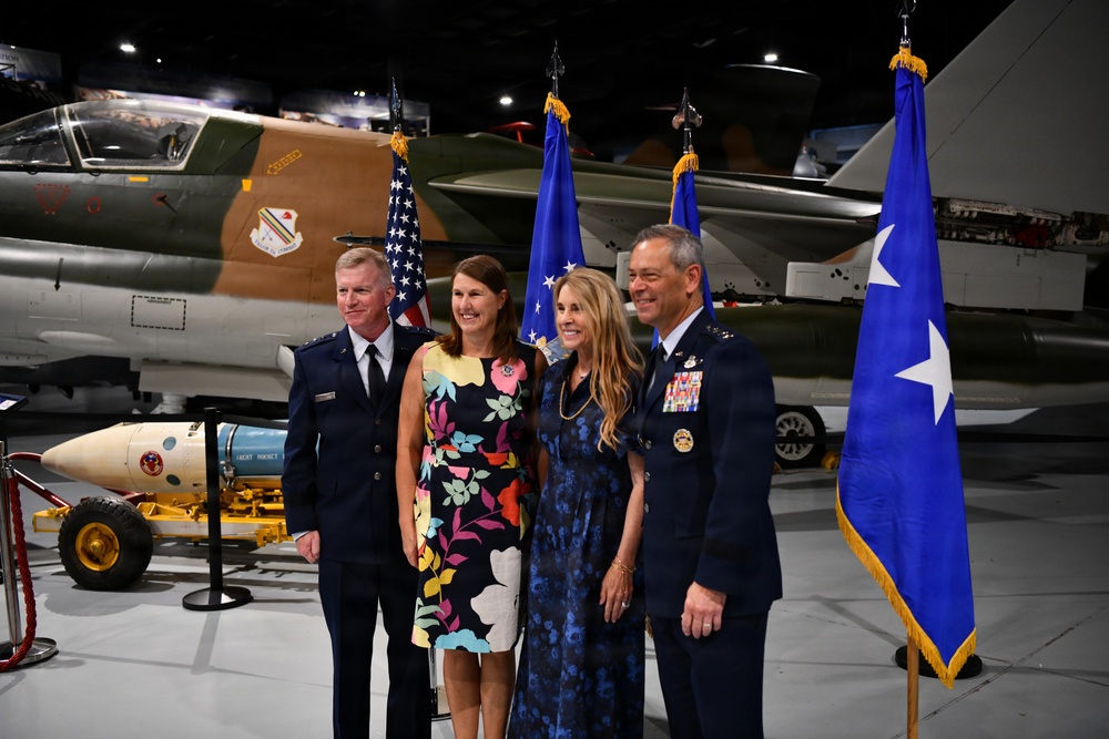 Air Force Reserve welcomes new commander