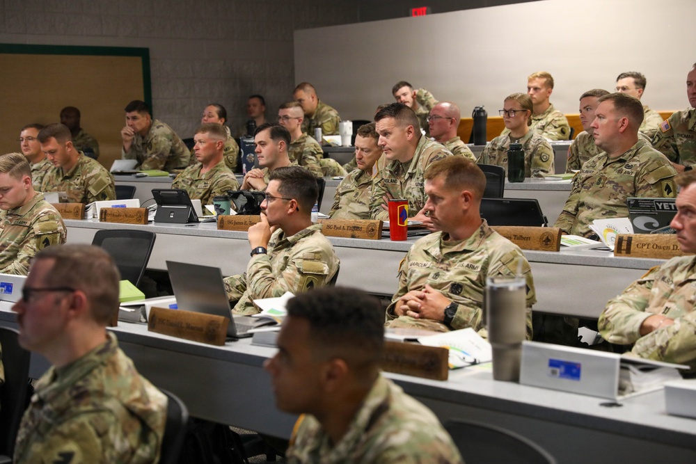Kentucky Guard course prepares new command teams to lead