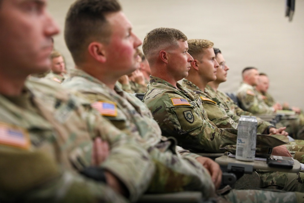 Kentucky Guard course prepares new command teams to lead