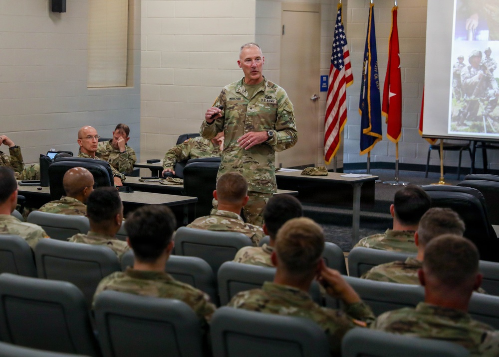 Kentucky Guard course prepares new command teams to lead
