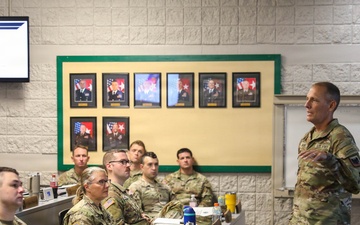Kentucky Guard course prepares new command teams to lead