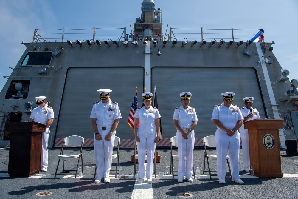USS Charleston (LCS 18) Holds Change of Command Ceremony