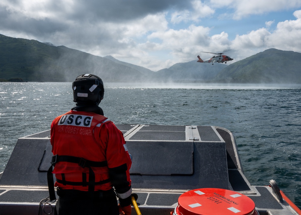 Coast Guard members conduct search and rescue exercise during leadership visit in Kodiak