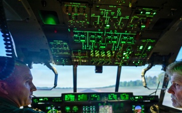 Congressman Rick Crawford Visits Little Rock AFB