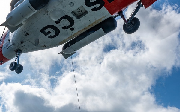 Coast Guard members conduct search and rescue exercise during leadership visit in Kodiak