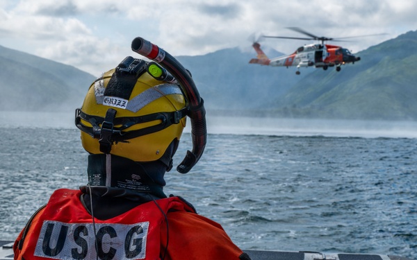 Coast Guard members conduct search and rescue exercise during leadership visit in Kodiak
