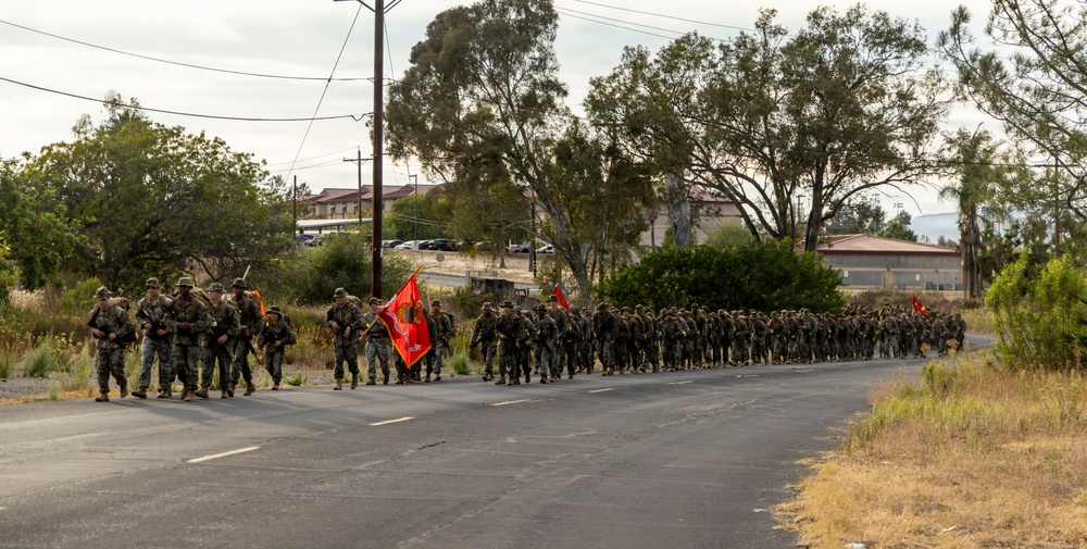 1st MLG Marines and Sailors complete 10km hike