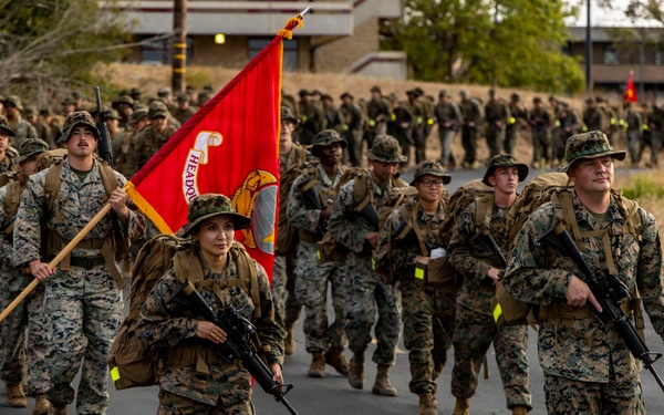 1st MLG Marines and Sailors complete 10km conditioning hike