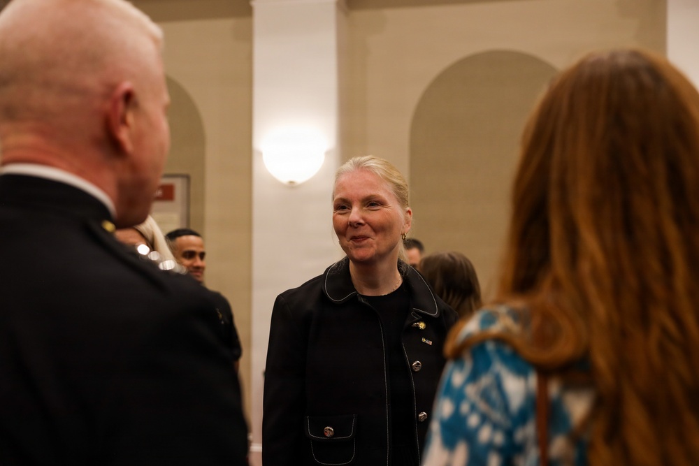 Lt. Gen. Odom hosts Ambassador Clase for Evening Parade at Marine Barracks Washington