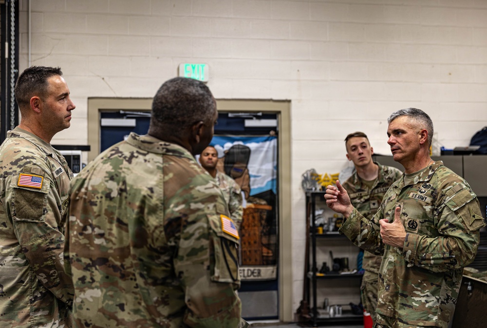 III Armored Corps Command Sergeant Major Inspects Fort Sill Maintenance Capabilities