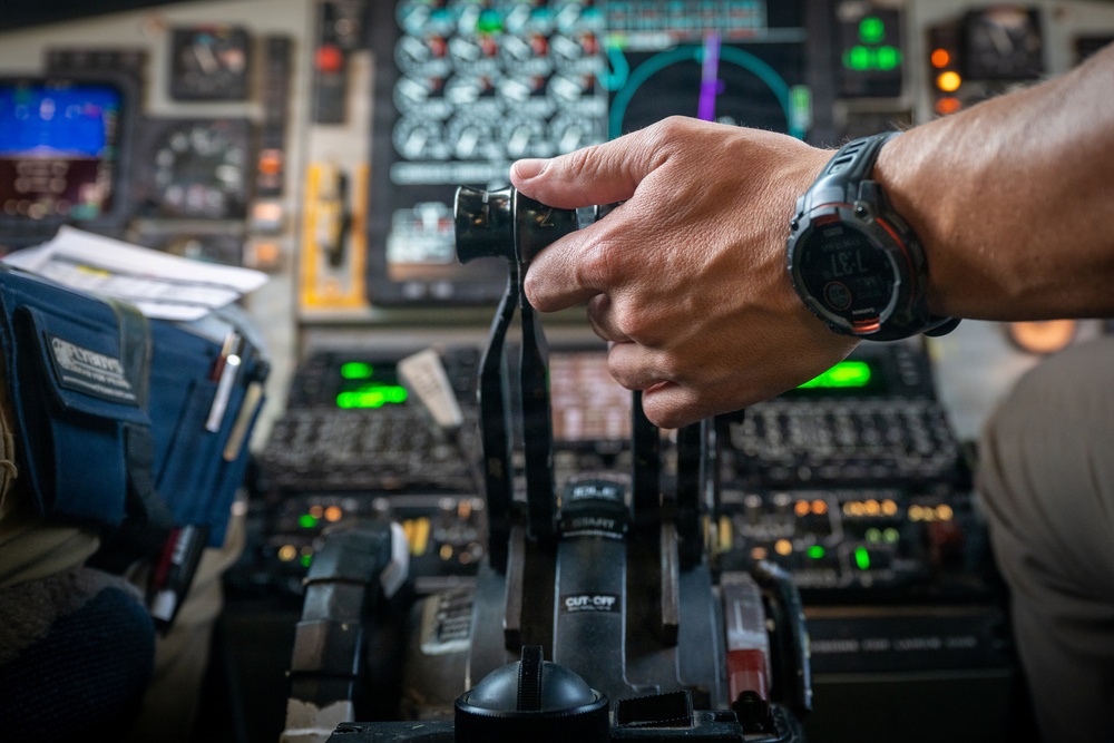 KC-135 refuels F16s for theater stability