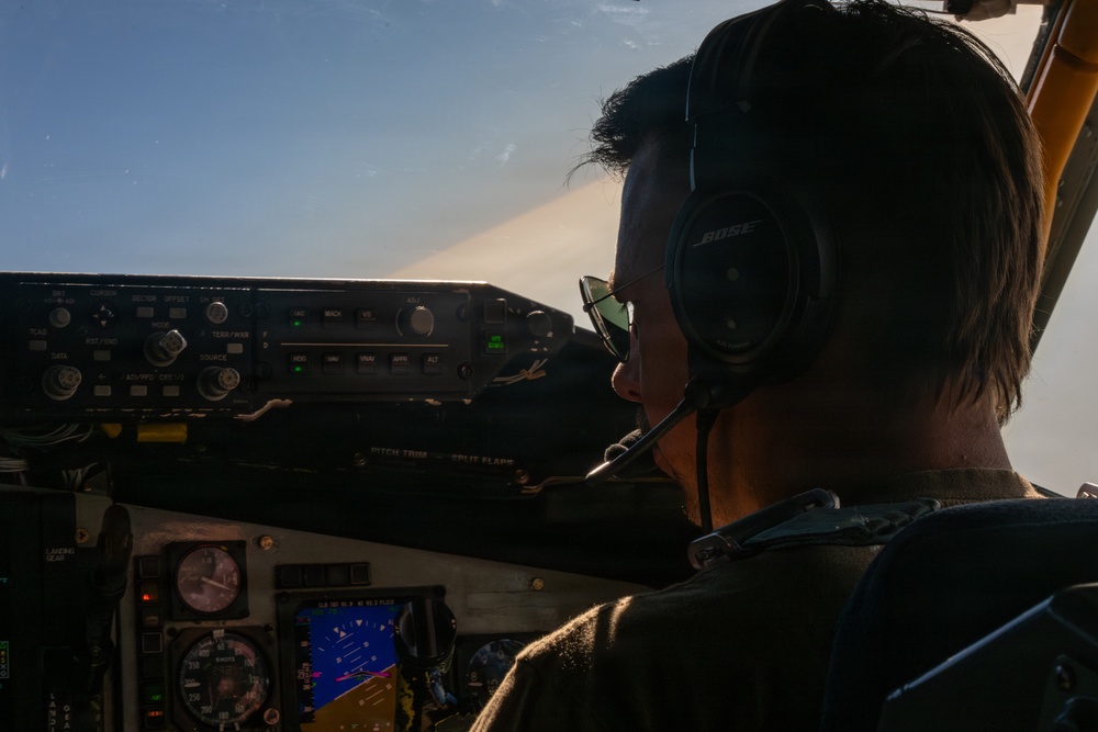 KC-135 refuels F16s for theater stability
