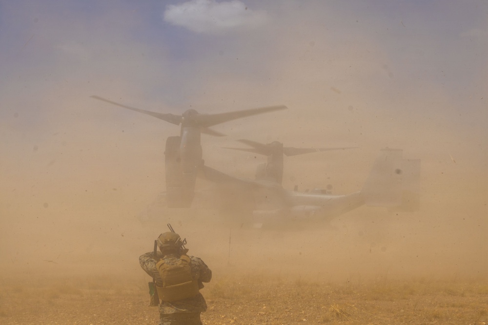 MRF-D Marines conduct aircraft refueling exercise