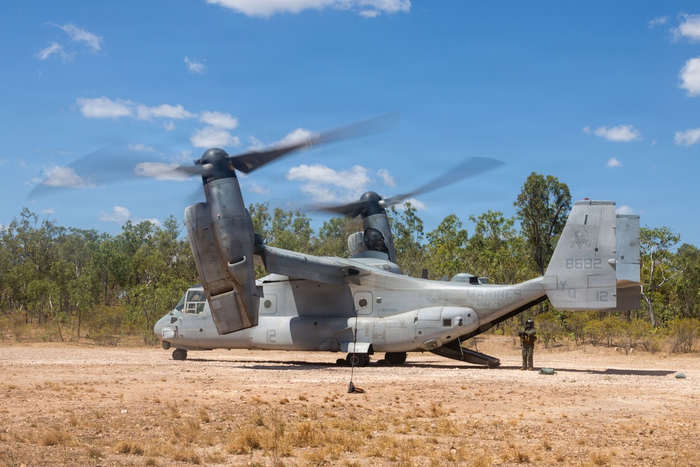 MRF-D Marines conduct aircraft refueling exercise