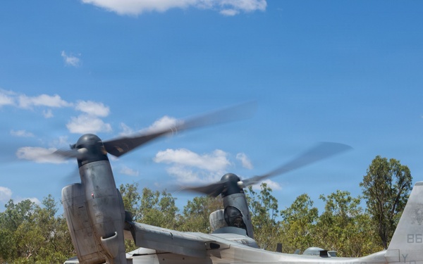 MRF-D Marines conduct aircraft refueling exercise