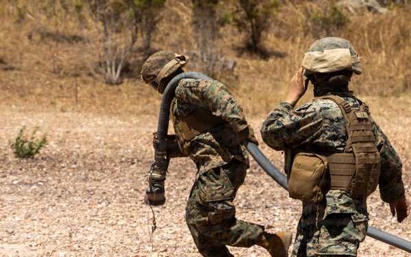 MRF-D Marines conduct aircraft refueling exercise