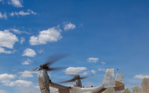 MRF-D Marines conduct aircraft refueling exercise
