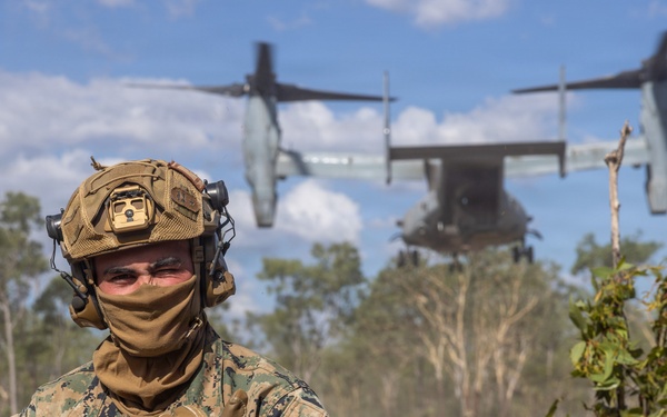 MRF-D Marines conduct fast-roping training