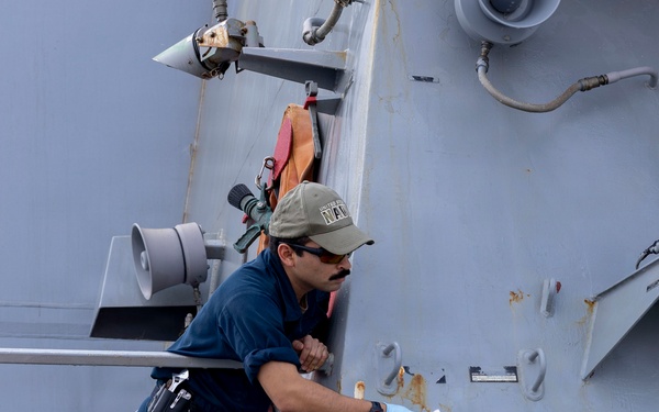 Washing Down DDG 117