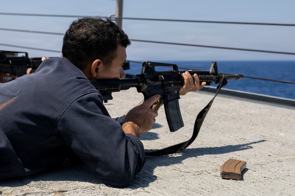 DDG 117 Conducts Weapons Familiarization
