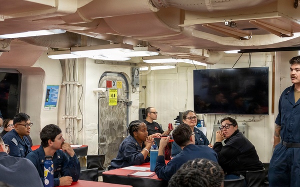 DDG 117 Conducts Weapons Familiarization
