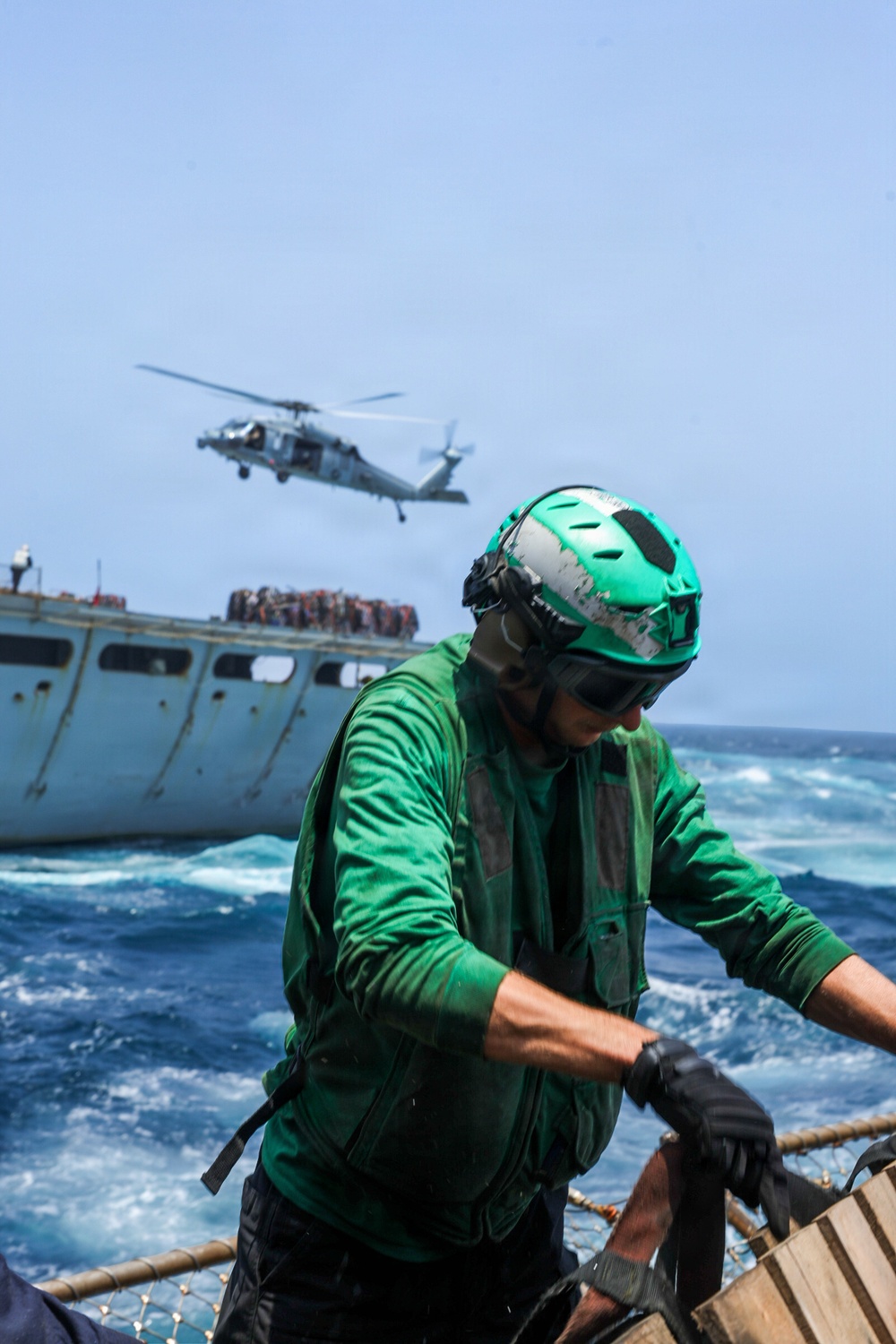 Replenishment-at-Sea Aboard USS Mason (DDG 87)
