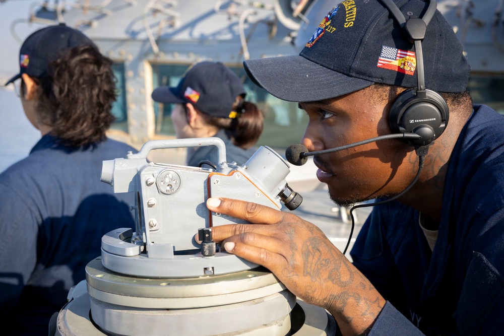 DDG 117 Pulls Into Limassol