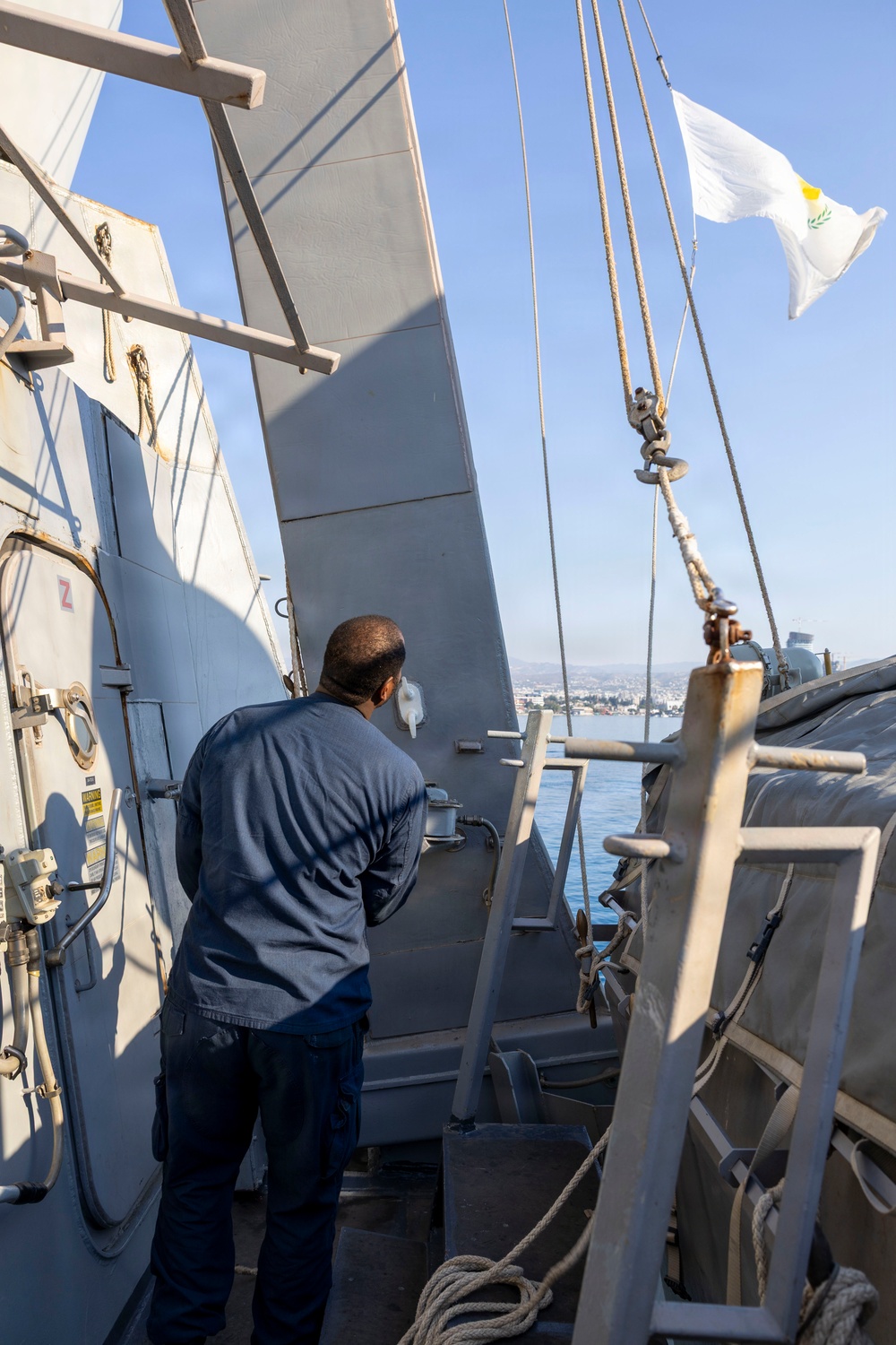 DDG 117 Pulls Into Limassol