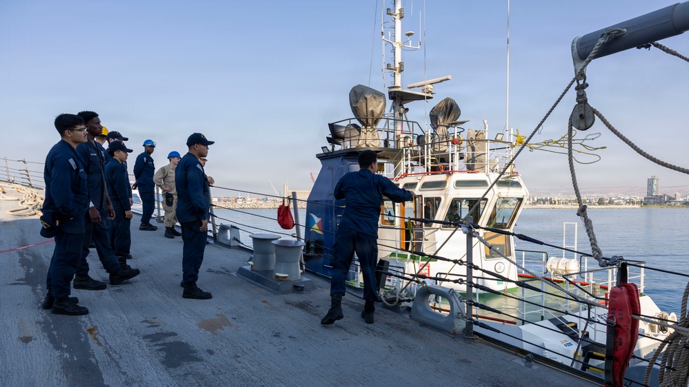 DDG 117 Pulls Into Limassol