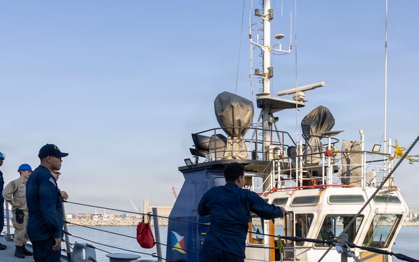 DDG 117 Pulls Into Limassol