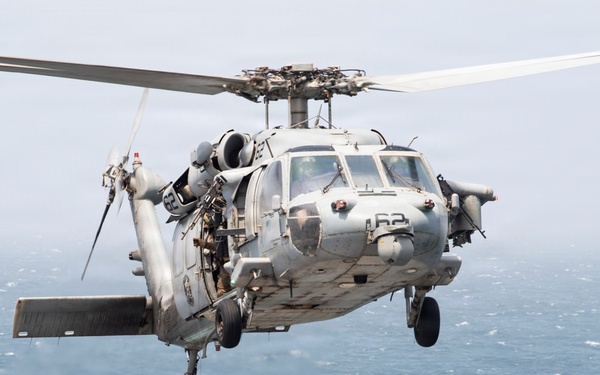 USS Boxer, HSC-21 Conduct Hoist Training