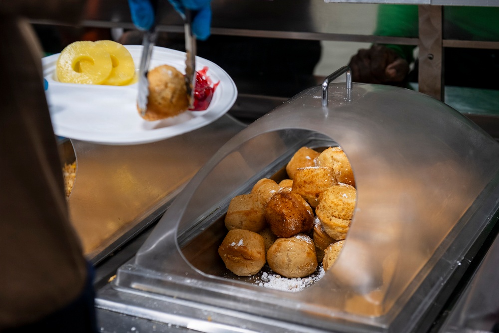 Boxer Sailors, 11th MEU Marines Serve Breakfast