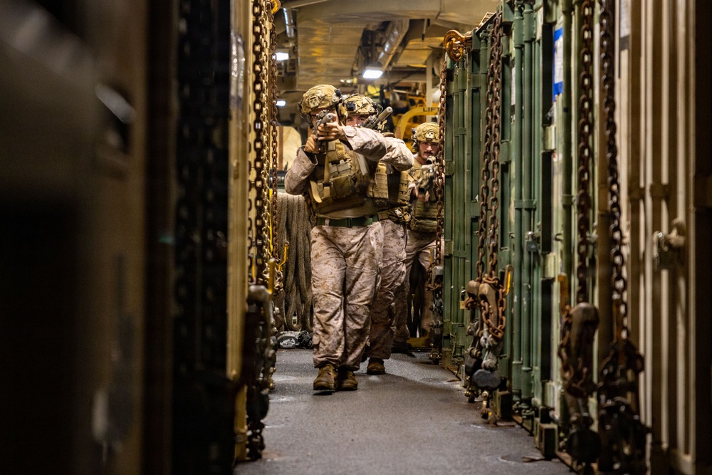 11th MEU Marines Conduct Weapons Drills Aboard USS Boxer