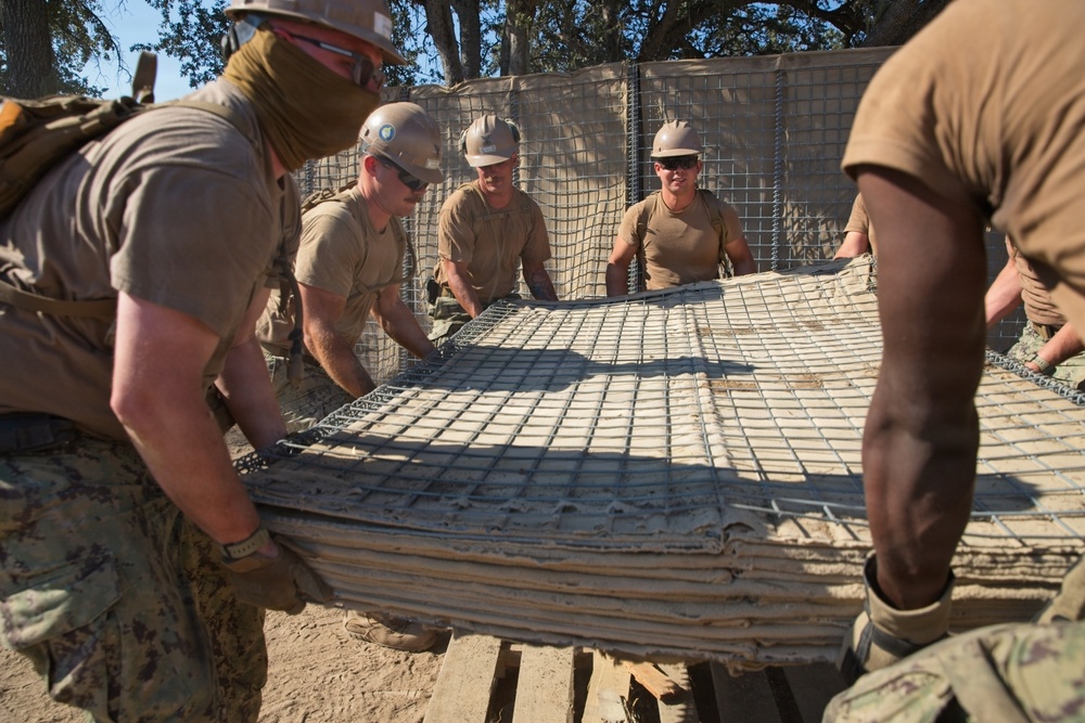 NMCB 4 Seabees Begin FTX, Build HQ