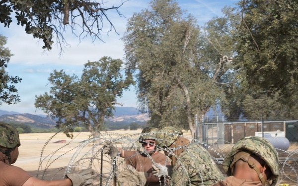 NMCB 4 Seabees Begin FTX, Build HQ