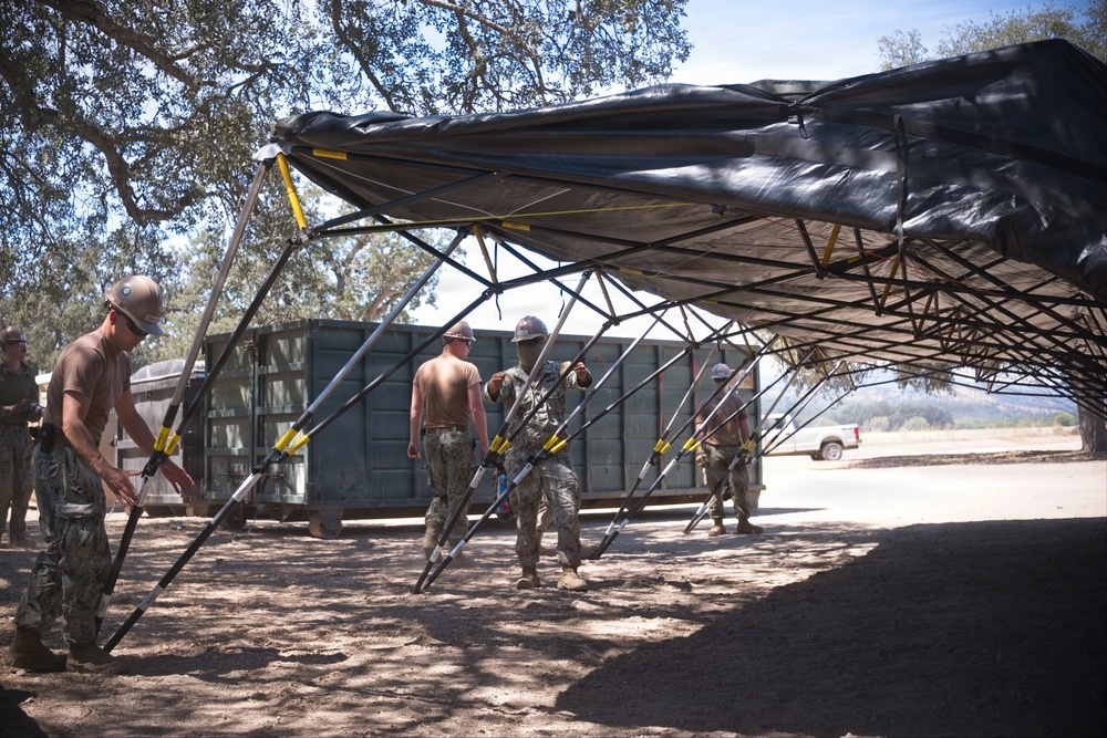 NMCB 4 Seabees Begin FTX, Build HQ