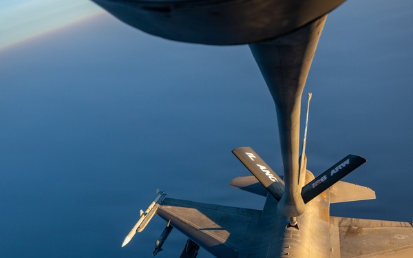 KC-135 refuels F16s for regional deterrence