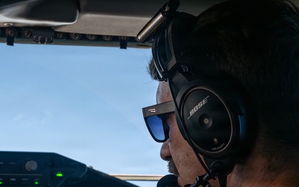 KC-135 refuels F16s in CENTCOM