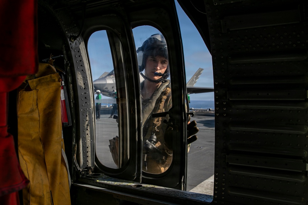 MH-60S Sea Hawk Conducts Flight Operations with USS Makin Island