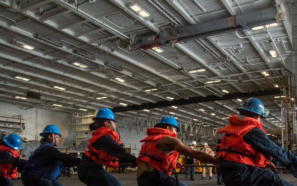 USS Carl Vinson (CVN 70) conducts replenishment-at-sea