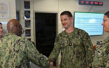 U.S. Pacific Fleet Master Chief Don Davis visits HSM-37